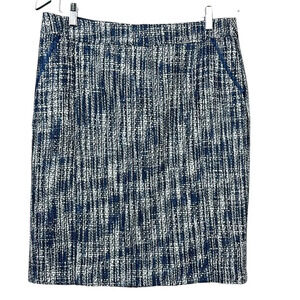 🩷 Navy and ivory tweed pencil skirt with metallic yarns